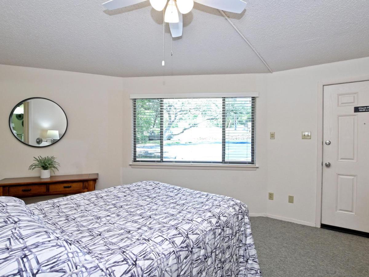 Lakefront Bungalow With Community Poolhot Tub #3 Lakeway Exteriör bild